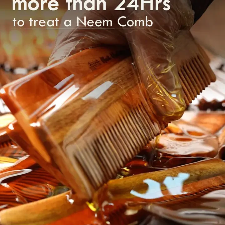 Kacchi Neem Wooden Comb, Brown